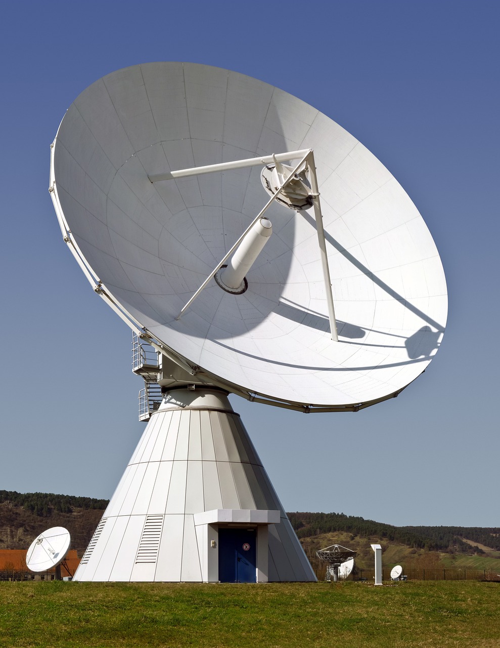 Real radar dish, analogical stand-in for the emerging tech radar
